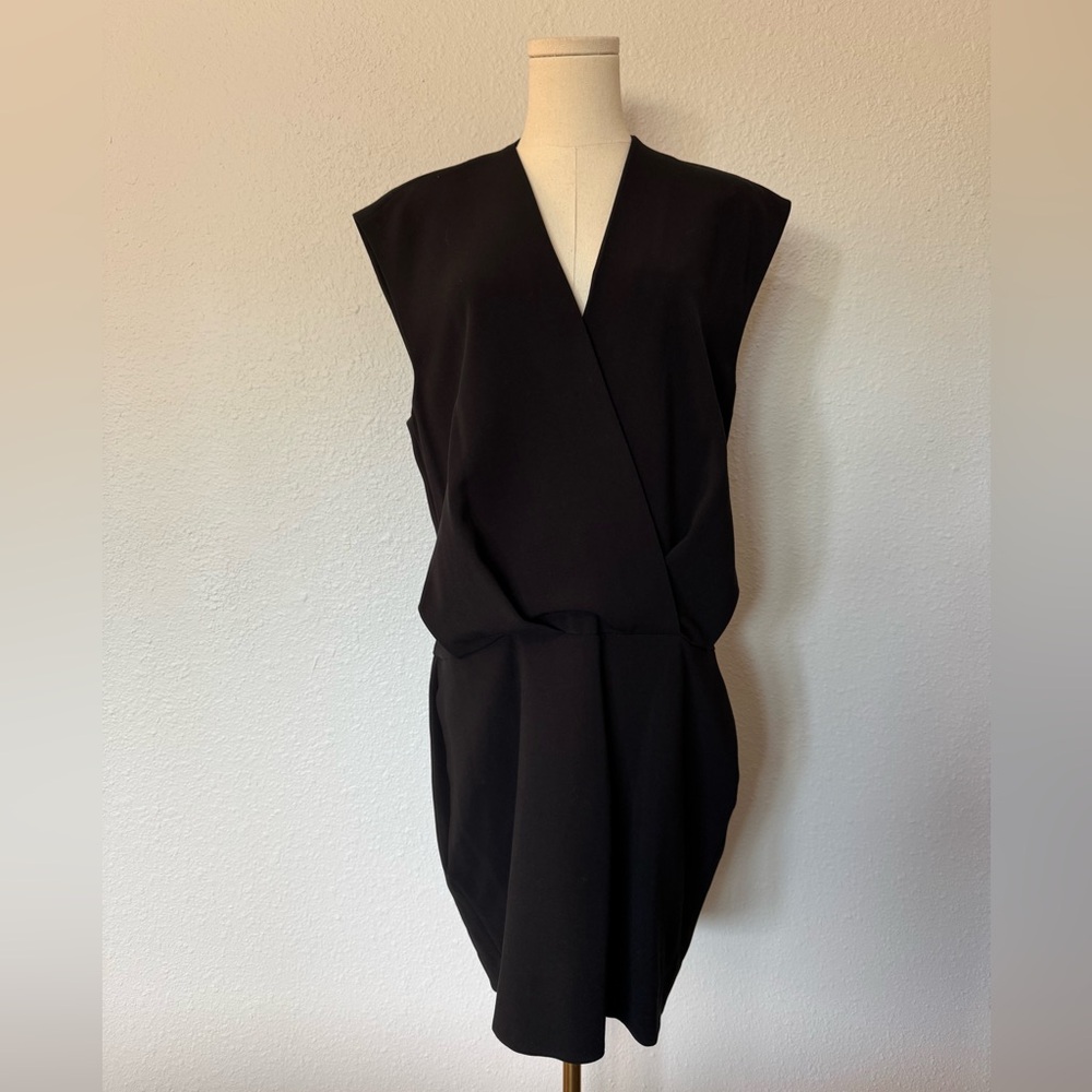 NWOT L'AGENCE Cara Black V-Neck Mini Dress size 10 - Picture 3 of 14
